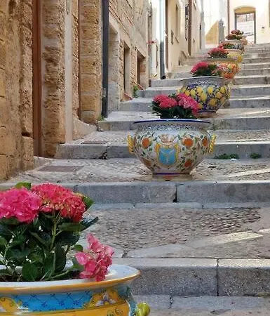 Mimi * Cefalu