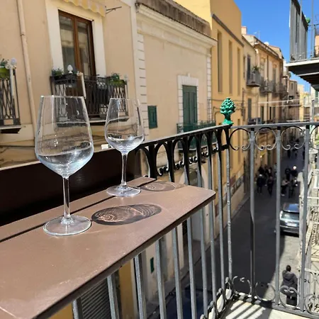 Mimi * Cefalu